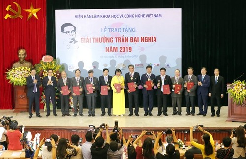 Scientific projects honoured with Tran Dai Nghia Award - ảnh 1