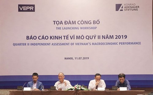 Vietnam’s economy grows at 6.76% in first half of 2019 - ảnh 1