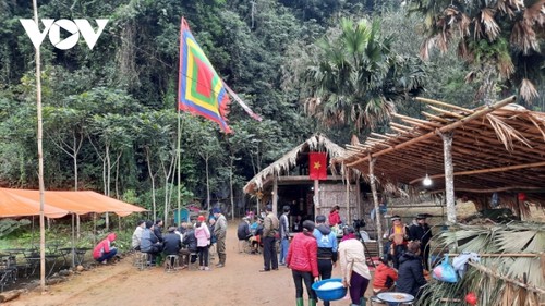 Red Dao ethnic people’s festival to pray for bumper crop - ảnh 10