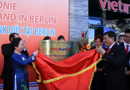 Vicepresidenta vietnamita de visita de trabajo en Alemania - ảnh 1
