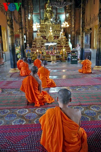 La arquitectura única de las pagodas Khmer   - ảnh 1