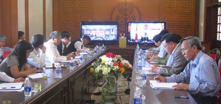 Conferencia online entre Gobierno y dirigentes de 63 provincias y ciudades - ảnh 1