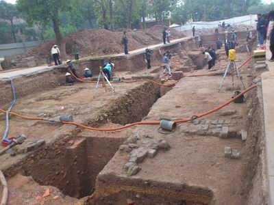 Nueva construcción encontrada en antigua Ciudadela real de Thang Long  - ảnh 1