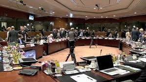 UE inicia una Cumbre para atajar el desempleo juvenil e impulsar el crédito - ảnh 1