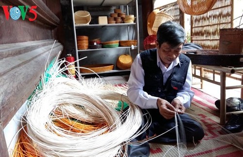Aldea de oficio de artículos de mimbre y bambú Phu Vinh en Hanoi - ảnh 2