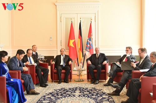 Localidades vietnamitas y alemanas intensifican la cooperación bilateral  - ảnh 1