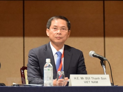 Vietnam establece comité organizador de la conferencia FEM-ASEAN 2018 - ảnh 1