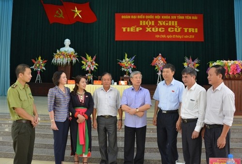 Delegaciones parlamentarias de Vietnam realizan contactos con el electorado local  - ảnh 1
