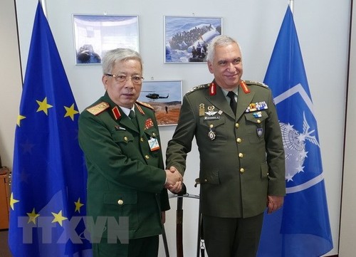 Vietnam asiste a la Conferencia de los Comandantes de Defensa de la Unión Europea  - ảnh 1