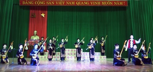 Huynh Thanh Phu, influyente director de una escuela secundaria - ảnh 1