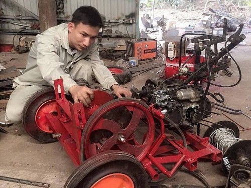 Ta Dinh Huy, inventor de maquinaria agrícola  - ảnh 1