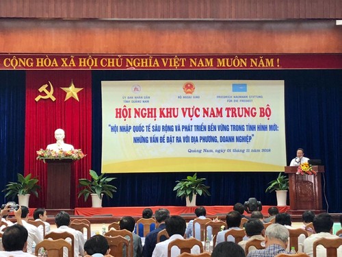 Región sureña del centro de Vietnam buscan medidas sobre integración internacional y desarrollo sostenible - ảnh 1