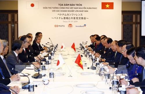 Premier vietnamita dialoga con líderes de empresas japonesas - ảnh 1