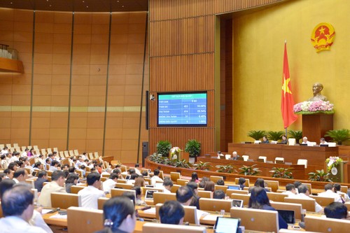 Parlamento vietnamita analiza la Ley de Bolsas de Valores - ảnh 1