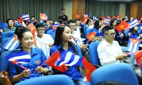 Vietnam y Cuba afianzan cooperación juvenil de cara al aniversario de sus relaciones - ảnh 1