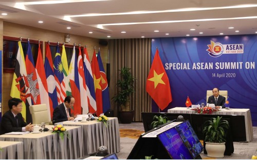 Medios de comunicación regionales resaltan cumbre especial de la Asean sobre Covid-19 - ảnh 1