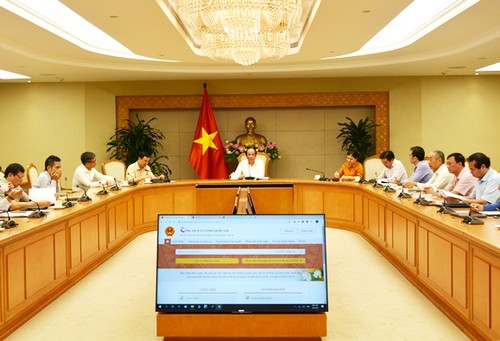 Gobierno vietnamita acelera aplicación de servicios públicos en línea para los ciudadanos - ảnh 1