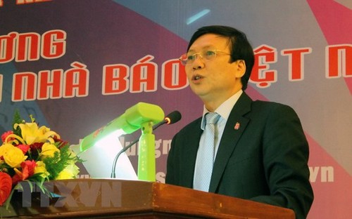 Prensa vietnamita apunta a lograr un desarrollo profesional y ser una fuente de información confiable  - ảnh 1