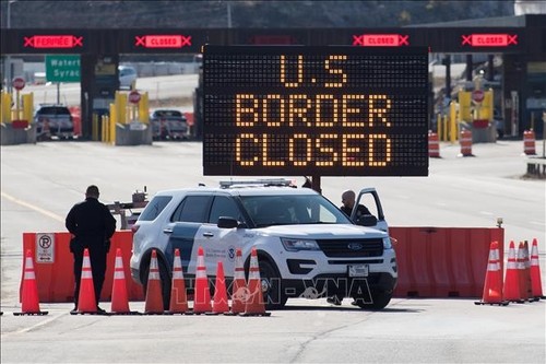 Estados Unidos extiende el cierre de fronteras con México y Canadá - ảnh 1