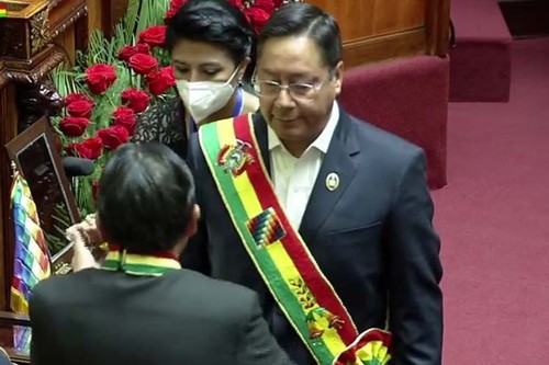 Luis Arce toma posesión de la presidencia de Bolivia - ảnh 1