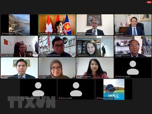 Vietnam transfiere a Filipinas la presidencia del Comité de Asean en Berna - ảnh 1