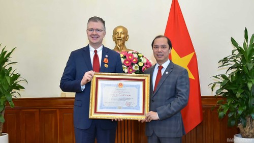 Vietnam​ concede gran importancia al impulso de relaciones con Estados Unidos - ảnh 1