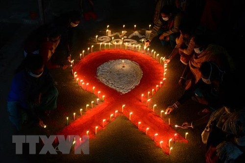 Papa Francisco pide renovada solidaridad con las víctimas afectadas por el virus VIH/SIDA - ảnh 1