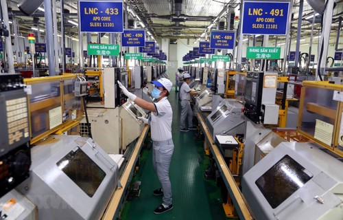 Sputnik: Vietnam se convertirá en un nuevo centro de fabricación global - ảnh 1