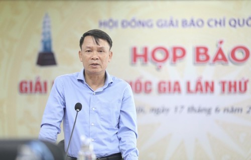 Entrega del XVI Premio Nacional de Prensa de Vietnam 2021 - ảnh 1