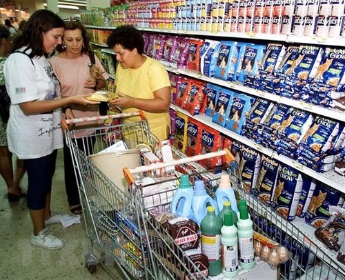 Países latinoamericanos luchan para hacer frente a la “tormenta” de la inflación - ảnh 1
