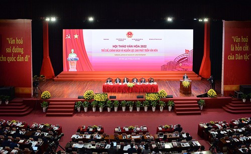Vietnam aboga por acelerar el perfeccionamiento de instituciones y políticas al servicio del desarrollo cultural - ảnh 2