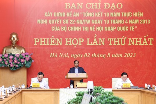 Premier vietnamita urge a enfocarse en la integración internacional como motor para el desarrollo del país - ảnh 1
