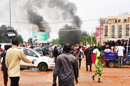 Titulares de Defensa de la Comunidad Económica de los Estados de África Occidental debaten sobre el golpe de Estado en Níger - ảnh 1
