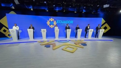 Candidatos a la presidencia de Ecuador asisten al debate electoral  - ảnh 1