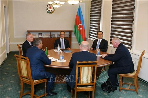 Azerbaiyán considera “constructivas” las conversaciones de paz con Armenia patrocinadas por la UE - ảnh 1