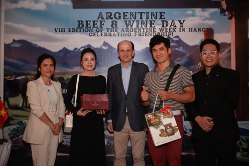 Celebran VIII Semana Argentina en Hanói - ảnh 1