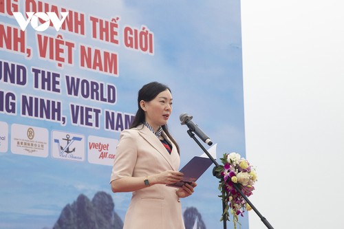  Quang Ninh ofrece cálida recepción a veleros Clipper Race - ảnh 1