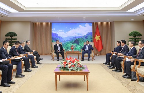 Vietnam siempre considera una prioridad el desarrollo de la amistad con China - ảnh 1