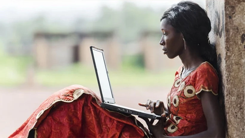 Banco Mundial gasta 2.500 millones de dólares en promover la digitalización en África     - ảnh 1
