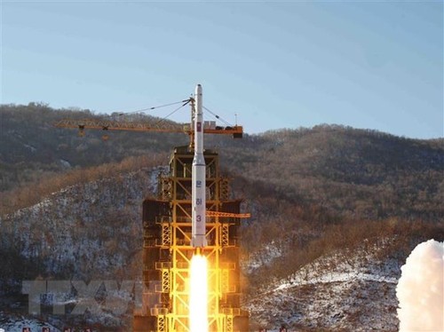 สาธารณรัฐประชาธิปไตยประชาชนเกาหลียืนยันประสบความสำเร็จในการทดลองยิงที่ฐานปล่อยดาวเทียม Sohae - ảnh 1
