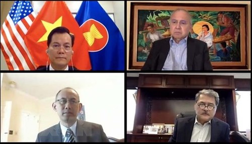 เวียดนามเข้าร่วมการประชุมวิดีโอคอนเฟอเรนซ์ของคณะกรรมการอาเซียนประจำสหรัฐ - ảnh 1
