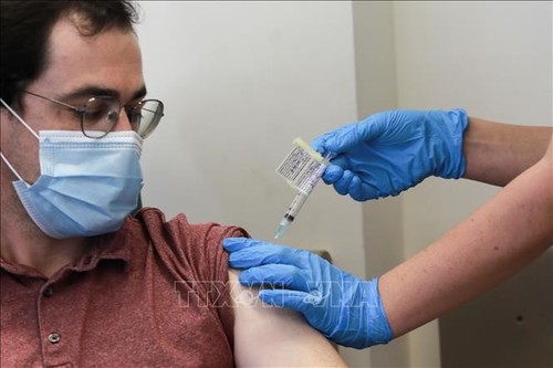 ยูนิเซฟแจกจ่ายวัคซีนป้องกันโรคโควิด-19 2 พันล้านโดสให้แก่ประเทศยากจนภายในปี 2021 - ảnh 1