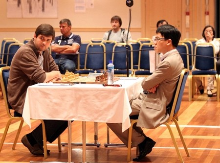 Liem once again draws with defending champion in Chess World Cup  - ảnh 1