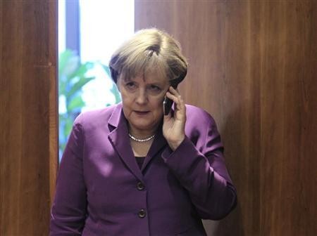 Germany demands explanation of US spying on Merkel’s phone - ảnh 1