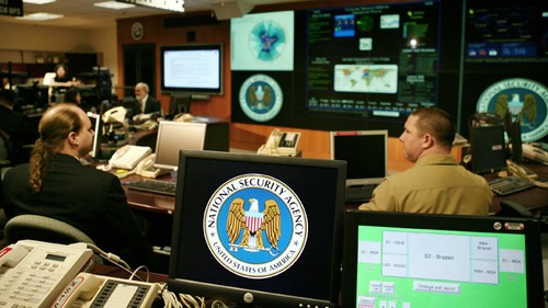 US President Barack Obama considers NSA reshuffle - ảnh 1