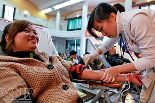 10 provinces, cities involved in blood drive - ảnh 1