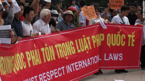 OVs continues rally to protest China’s illegal actions in the East Sea - ảnh 1
