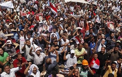 Egypt divided by 1-year violence - ảnh 1