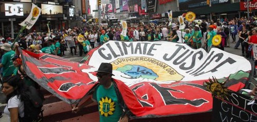 Global rallies call for climate change actions - ảnh 1