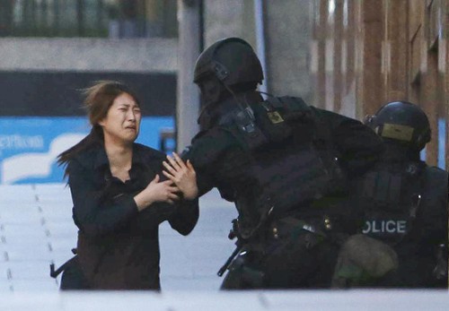 Hostage crisis in Australia ends - ảnh 1